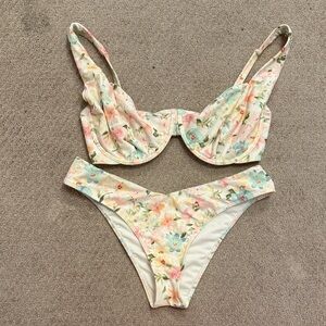 Abercrombie curve loveBikini Set